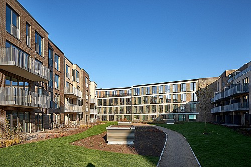 Wohnhof 2 und Bürohaus BOB in Oldenburg